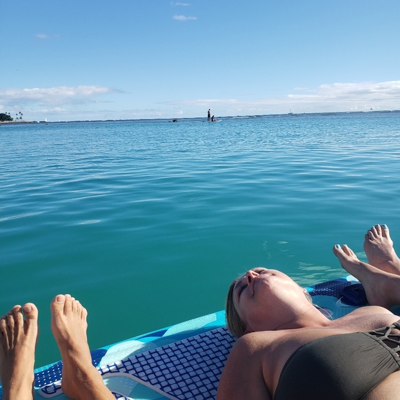 Meet your Posher, Kelley - Picture 1 of 2